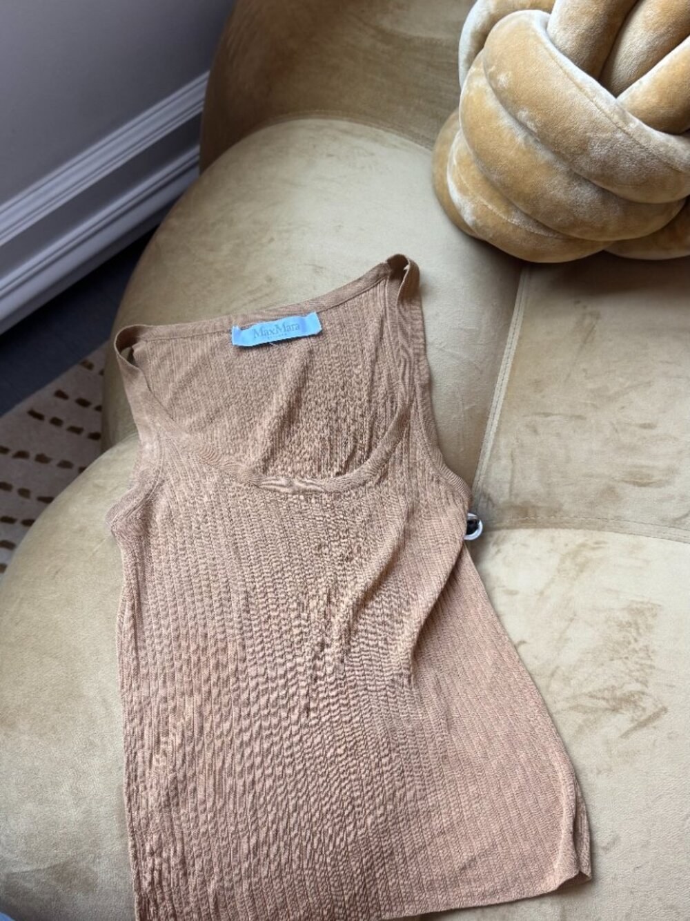 Max Mara Camel knit tank top Runway Collection (Sfilata)